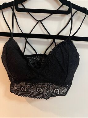 Gilly Hicks Black Lace Padded Bralette with Strappy Back